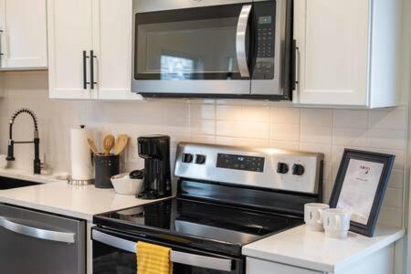 The Warhol - Pet-Friendly Apartment Bentonville Dış mekan fotoğraf