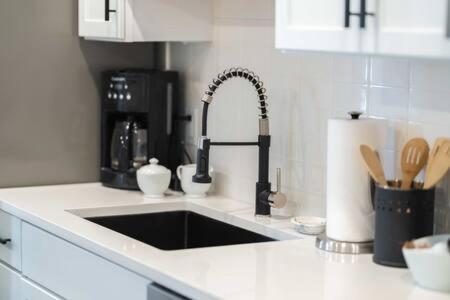 The Warhol - Pet-Friendly Apartment Bentonville Dış mekan fotoğraf