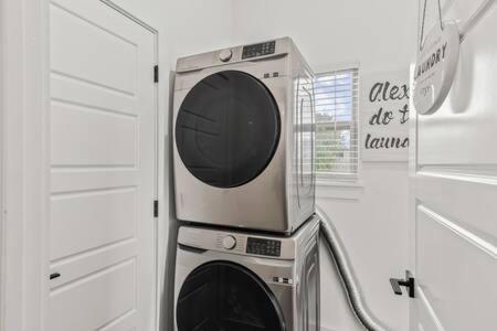 The Warhol - Pet-Friendly Apartment Bentonville Dış mekan fotoğraf
