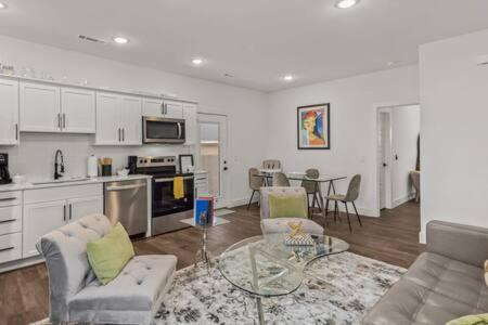 The Warhol - Pet-Friendly Apartment Bentonville Dış mekan fotoğraf